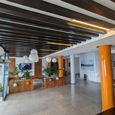 Les Ombrelles Appart'Hotel Cotonou Esterno foto